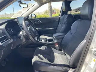 Mitsubishi Outlander 2024 AWD SE 4dr SUV