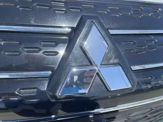 Mitsubishi Outlander 2024 AWD SE 4dr SUV