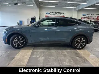 Ford Mustang Mach-E 2024 AWD Select 4dr SUV