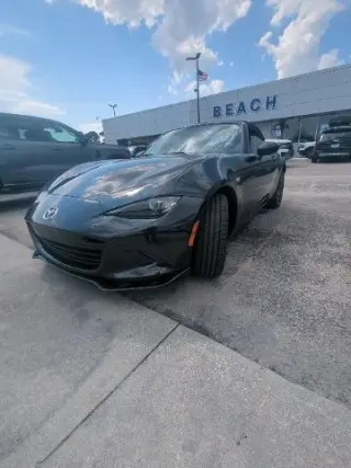 Mazda MX-5 Miata 2016 Club 2dr Convertible 6M