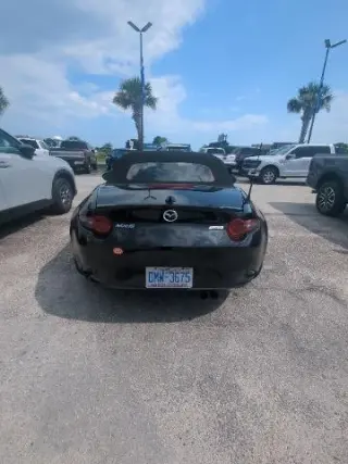 Mazda MX-5 Miata 2016 Club 2dr Convertible 6M