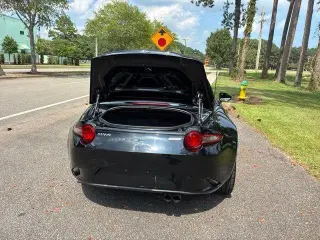 Mazda MX-5 Miata 2016 Club 2dr Convertible 6M