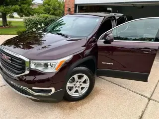 2018 Acadia SLE-1 --- SUV--