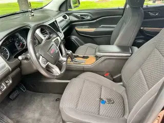2018 Acadia SLE-1 --- SUV--