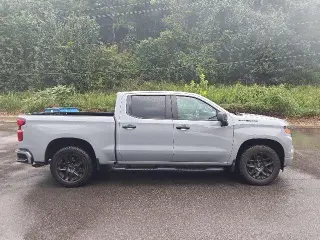 Chevrolet Silverado 1500 2024 4x2 Custom 4dr Crew Cab 5.8 ft. SB