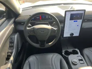 Ford Mustang Mach-E 2023 AWD Premium 4dr SUV