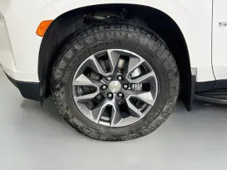 Chevrolet Suburban 2021 4x4 LT 4dr SUV