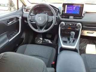 Toyota RAV4 2025 AWD XLE 4dr SUV