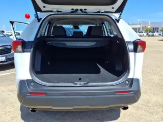 Toyota RAV4 2025 AWD XLE 4dr SUV