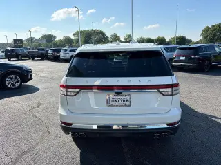 Lincoln Aviator 2022 AWD Reserve 4dr SUV