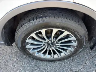 Lincoln Aviator 2022 AWD Reserve 4dr SUV