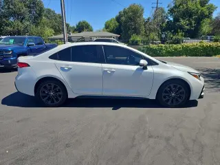 Toyota Corolla Hybrid 2024 SE 4dr Sedan