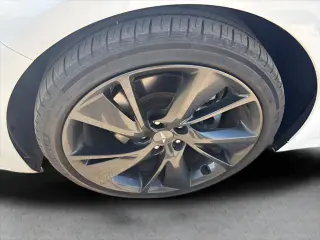 Genesis G70 2023 2.0T 4dr Sedan