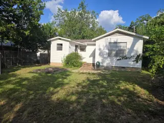 Propiedad en alquiler con 3 habitaciones y 1 baño en Austin