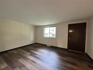 Propiedad en alquiler con 1 dormitorio y 1 baño en Colliers