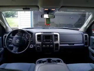 2019 DODGE RAM 1500 SLT