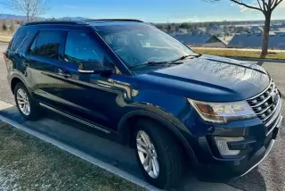 2017 EXPLORER XLT SUV
