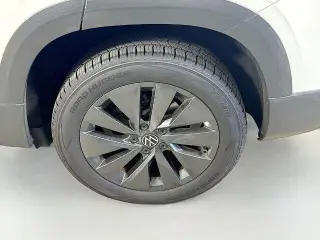 Volkswagen Taos 2023 S 4dr SUV