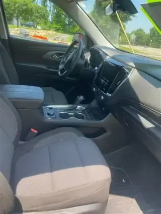 2020 Traverse LE