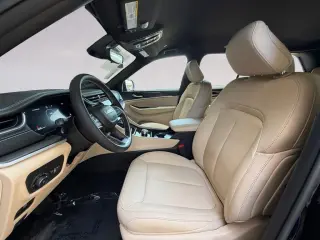 Jeep Grand Cherokee 2025 4x2 Limited 4dr SUV