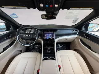 Jeep Grand Cherokee 2025 4x2 Limited 4dr SUV