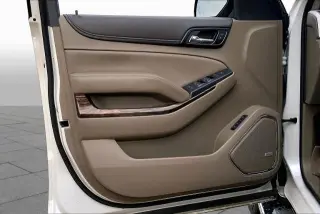 GMC Yukon 2017 4x2 SLT 4dr SUV