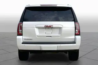 GMC Yukon 2017 4x2 SLT 4dr SUV
