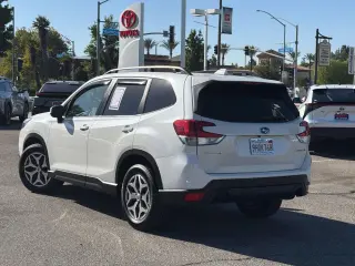 Subaru Forester 2023 AWD Premium 4dr Crossover