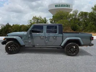 Jeep Gladiator 2025 4x4 Sport 4dr Crew Cab 5.0 ft. SB