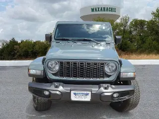 Jeep Gladiator 2025 4x4 Sport 4dr Crew Cab 5.0 ft. SB