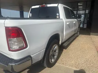 Ram 1500 2022 4x2 Big Horn 4dr Crew Cab 5.6 ft. SB Pickup