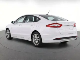 Ford Fusion 2015 SE Sedán 4 puertas