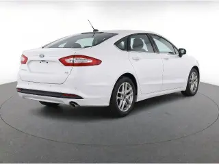 Ford Fusion 2015 SE Sedán 4 puertas