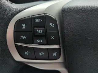 Ford Explorer 2023 4x4 XLT SUV 4p.