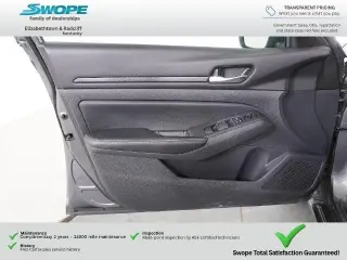 Nissan Altima 2025 2.5 SV sedán 4 puertas