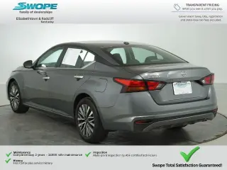 Nissan Altima 2025 2.5 SV sedán 4 puertas