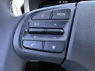Hyundai VENUE 2023 Limited 4dr Crossover