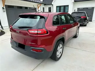 2016  Cherokee SPORT