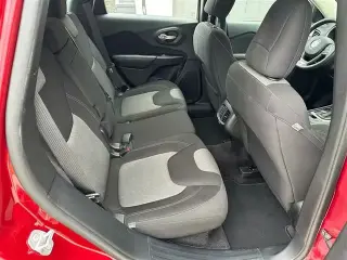 2016  Cherokee SPORT