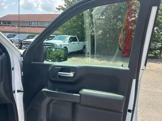 Chevrolet Silverado 1500 2019 4x4 Custom Trail Boss Cabina doble de 4 puertas 5.8 pies caja corta