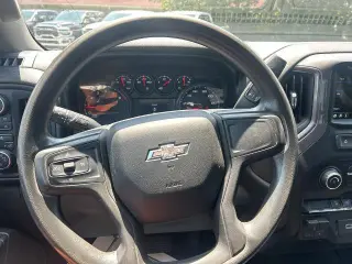 Chevrolet Silverado 1500 2019 4x4 Custom Trail Boss Cabina doble de 4 puertas 5.8 pies caja corta