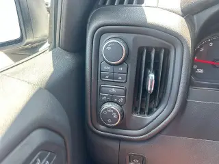 Chevrolet Silverado 1500 2019 4x4 Custom Trail Boss Cabina doble de 4 puertas 5.8 pies caja corta