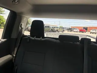 Chevrolet Silverado 1500 2019 4x4 Custom Trail Boss Cabina doble de 4 puertas 5.8 pies caja corta