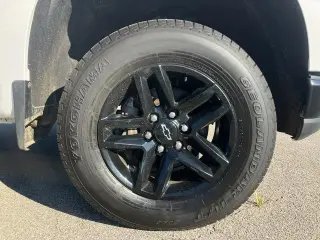 Chevrolet Silverado 1500 2019 4x4 Custom Trail Boss Cabina doble de 4 puertas 5.8 pies caja corta