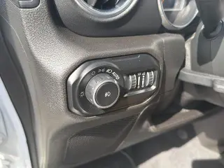 Jeep Wrangler Unlimited 2019 4x4 Sahara SUV 4 puertas