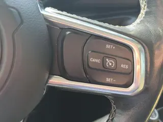 Jeep Wrangler Unlimited 2019 4x4 Sahara SUV 4 puertas