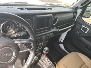 Jeep Wrangler Unlimited 2019 4x4 Sahara SUV 4 puertas