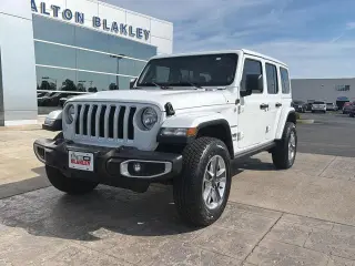 Jeep Wrangler Unlimited 2019 4x4 Sahara SUV 4 puertas