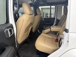 Jeep Wrangler Unlimited 2019 4x4 Sahara SUV 4 puertas