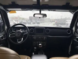 Jeep Wrangler Unlimited 2019 4x4 Sahara SUV 4 puertas
